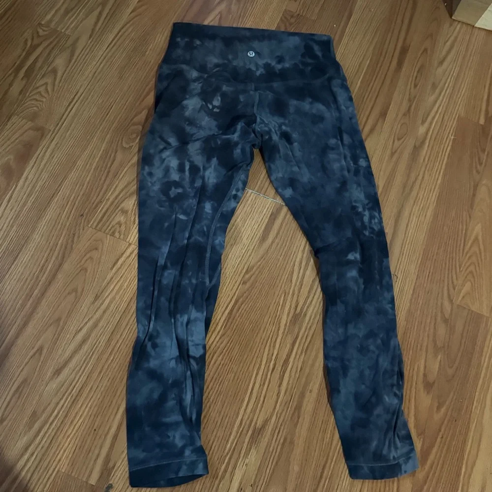 Lululemon‎ Black Women’s Tie-Dye Ankle Leggings SZ 6 Athletic Stretch Sporty